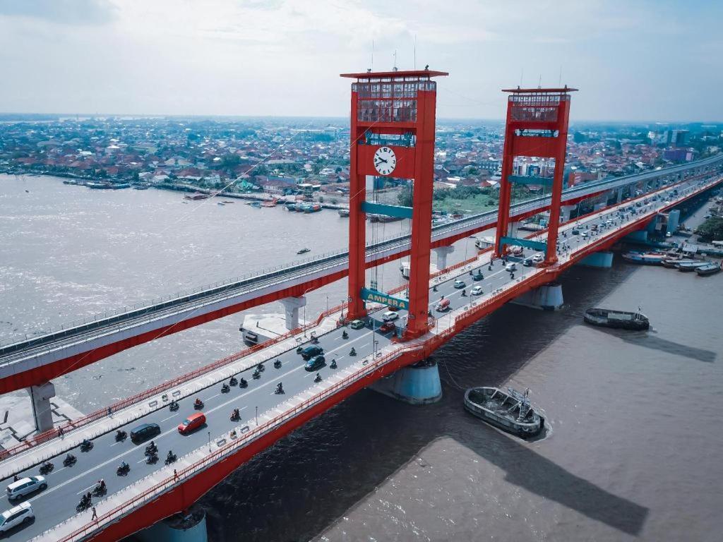 Reddoorz Syariah Near Transmart Mall Palembang Ngoại thất bức ảnh