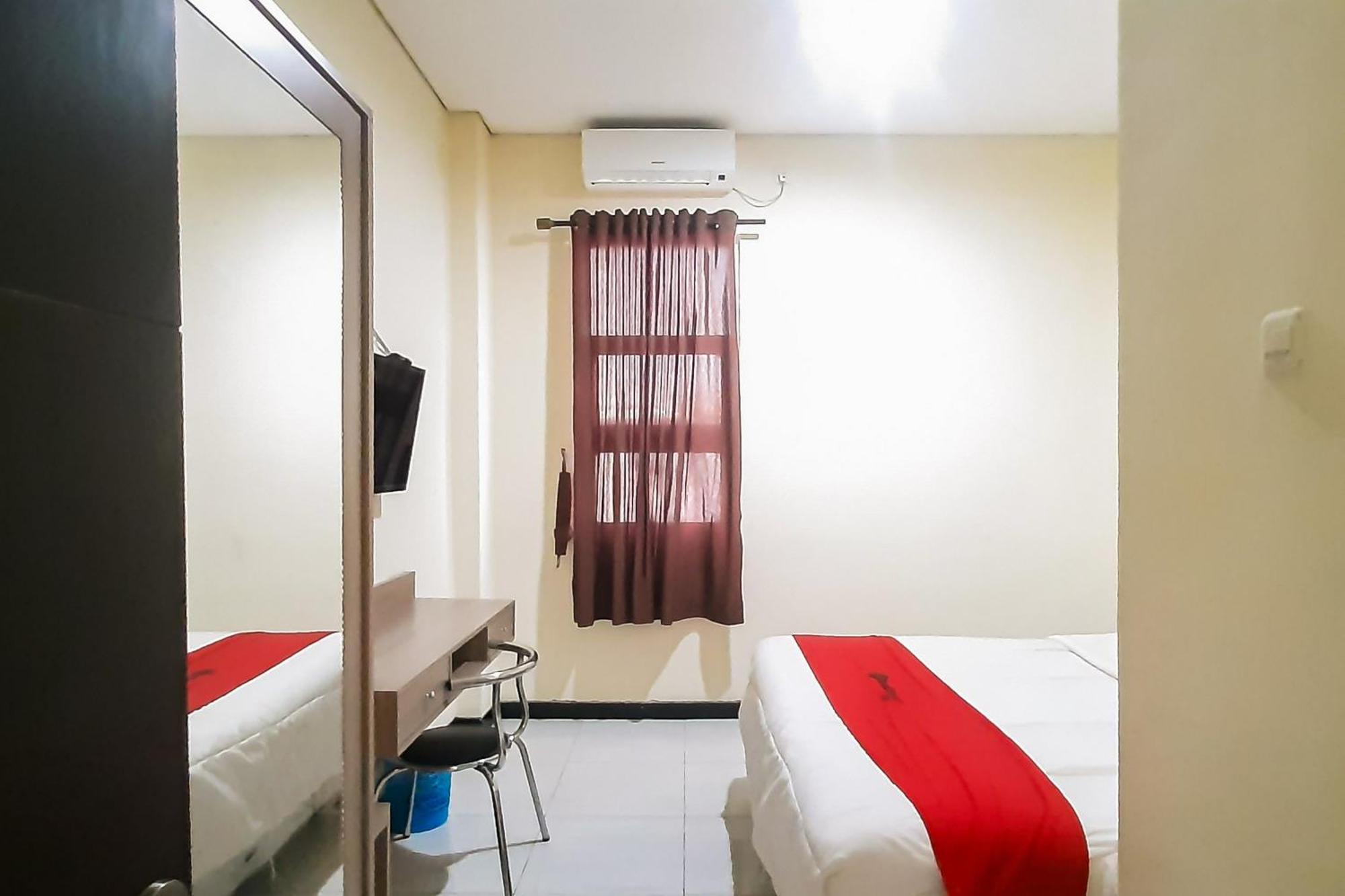 Reddoorz Syariah Near Transmart Mall Palembang Ngoại thất bức ảnh